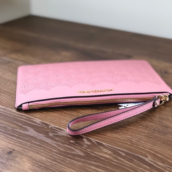 NWT Michael Kors large perforated wristlet - Picture 7 of 8